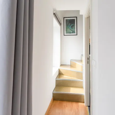 Hill House - No. 589a Apartment Lisbon